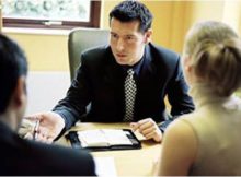 Cómo cuidar el lenguaje corporal en una entrevista laboral