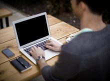 ¿Trabajar en el extranjero? Consejos para una entrevista por Skype